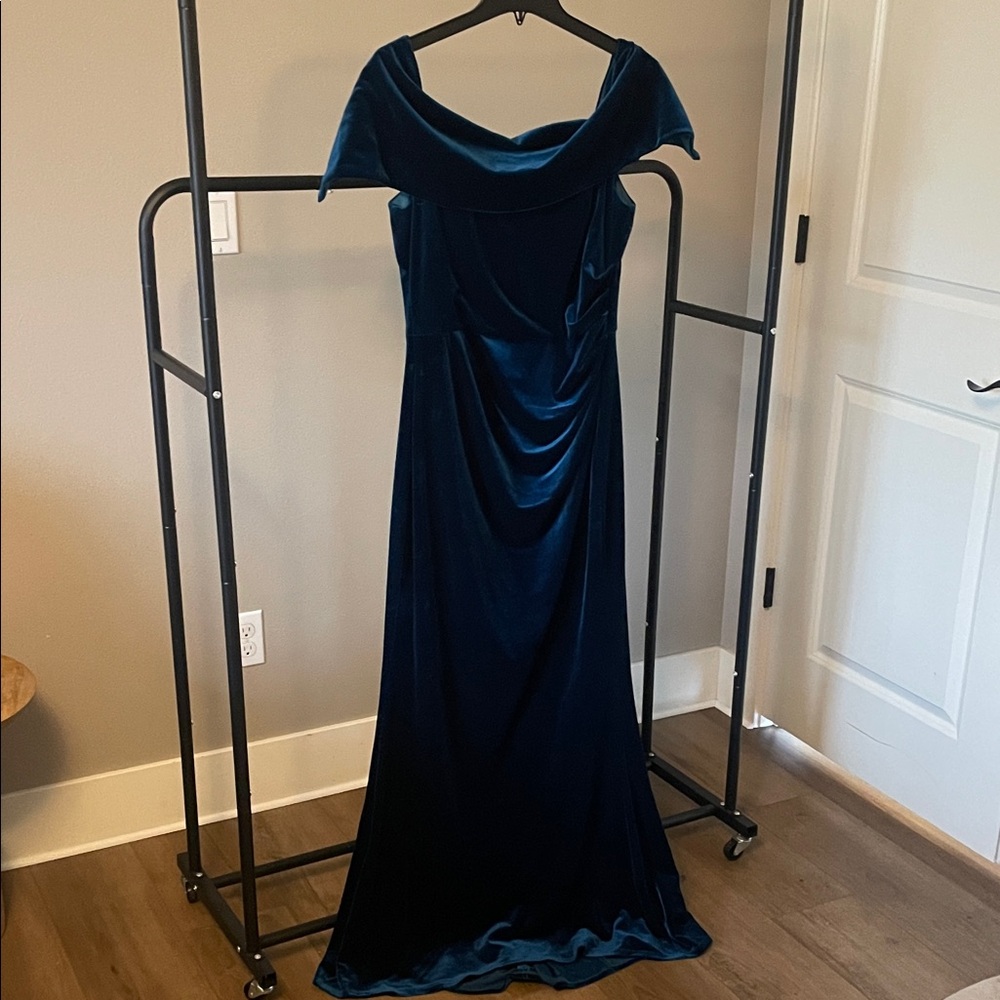 Vince Camuto Velvet Formal Dress in Rich Teal Blue
